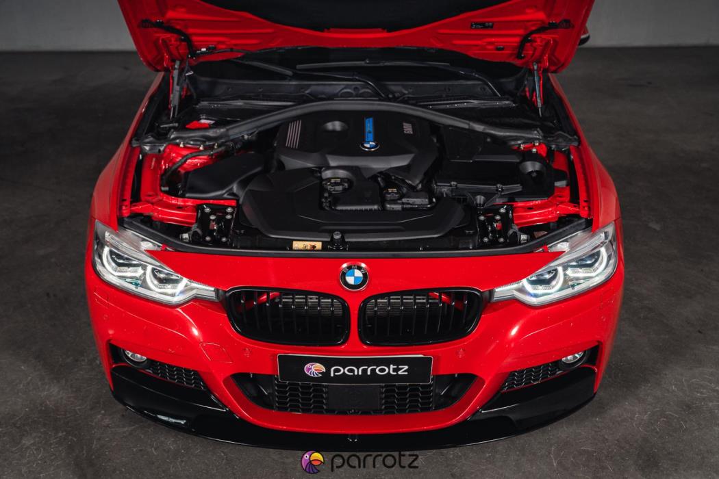 BMW 330 2016