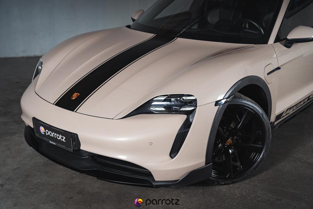 PORSCHE Taycan 2021