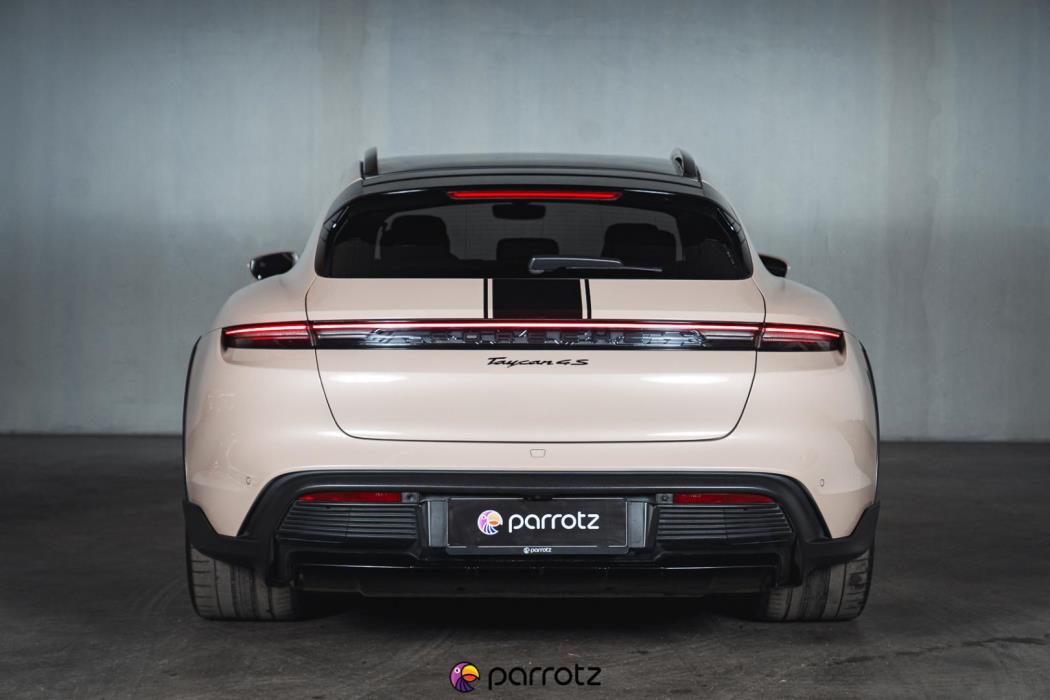 PORSCHE Taycan 2021