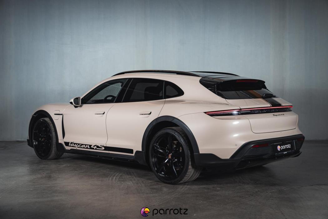 PORSCHE Taycan 2021