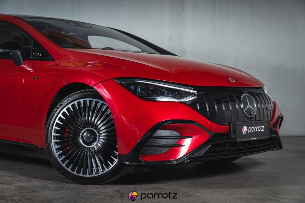 MERCEDES-BENZ EQE 2023