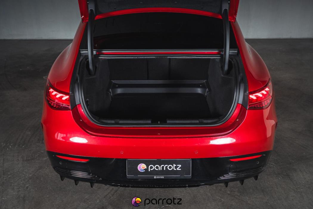 MERCEDES-BENZ EQE 2023