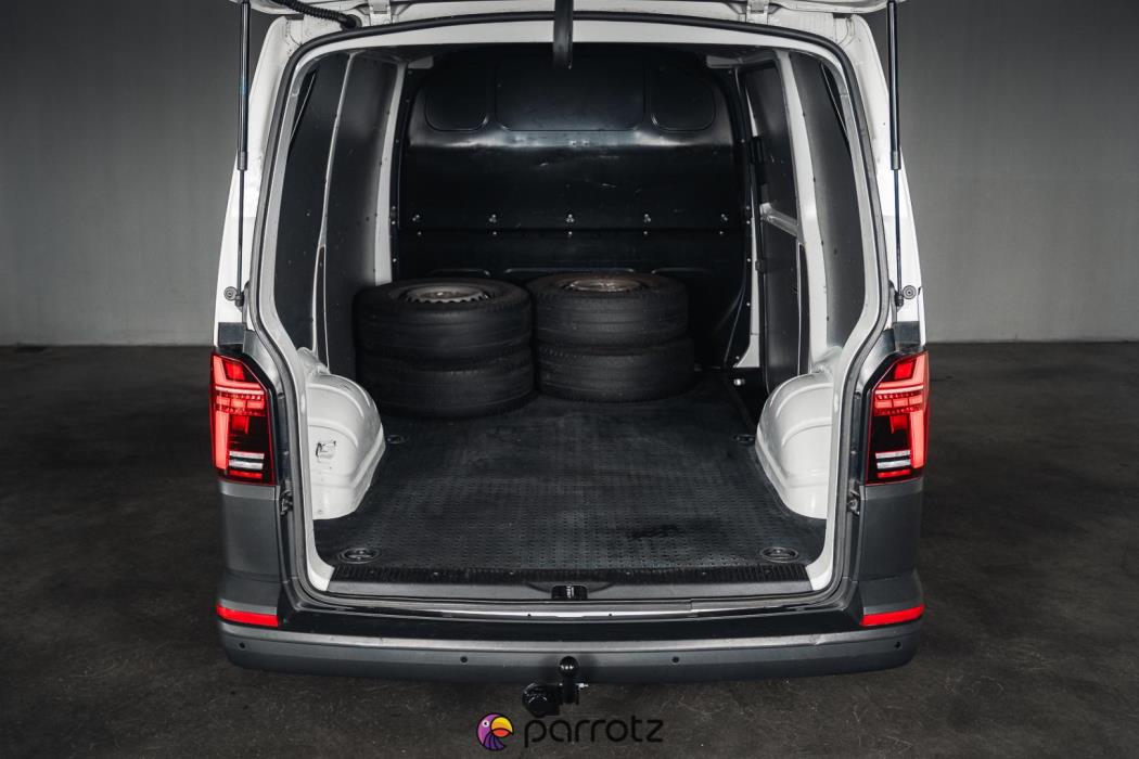 VOLKSWAGEN Transporter 2020