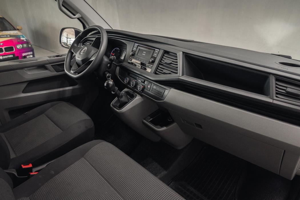 VOLKSWAGEN Transporter 2020