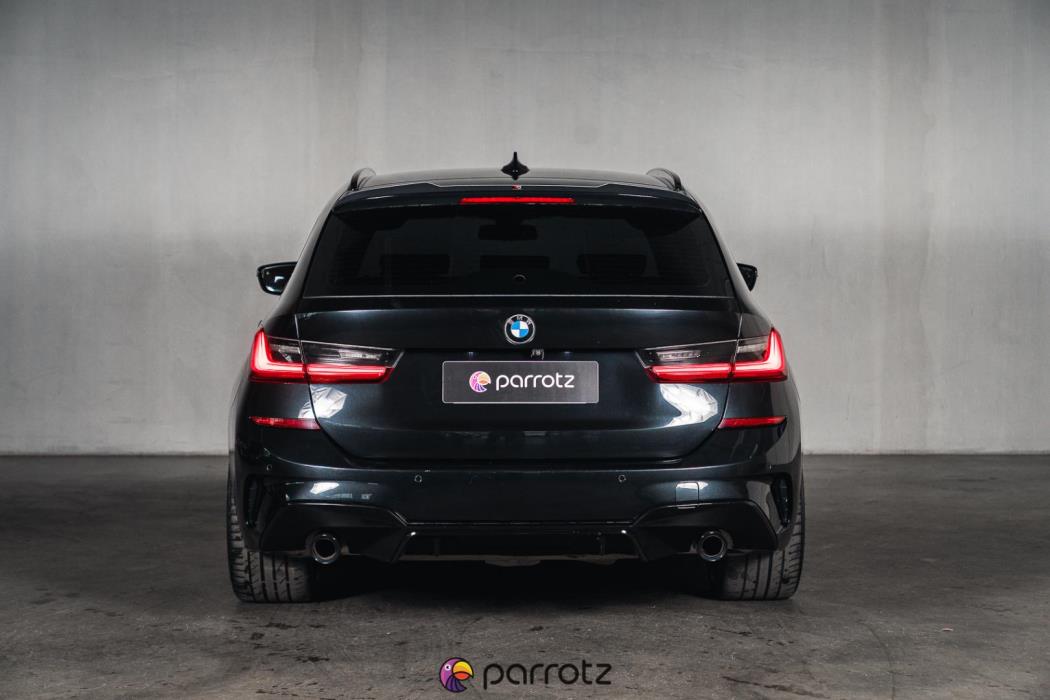 BMW 330 2021