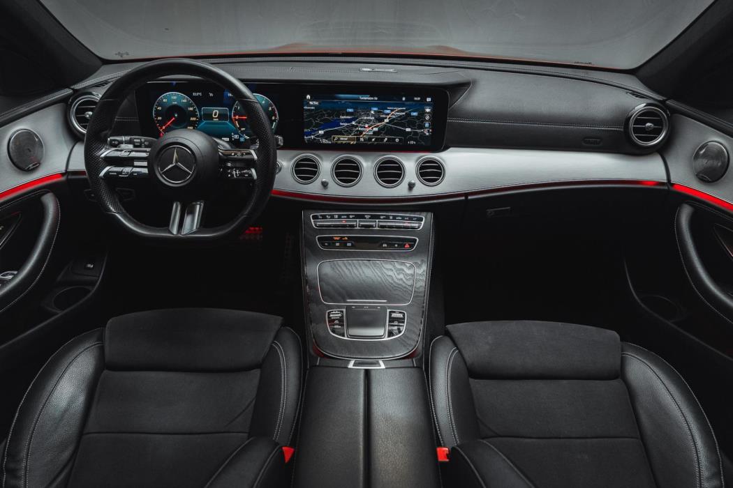 MERCEDES-BENZ E 2021