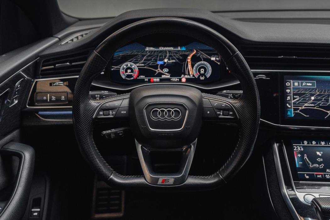 AUDI Q8 2019