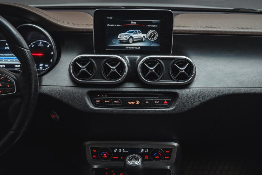 MERCEDES-BENZ X 2018