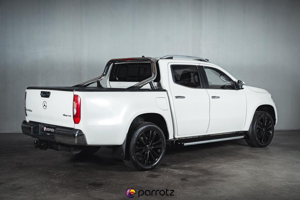 MERCEDES-BENZ X 2018