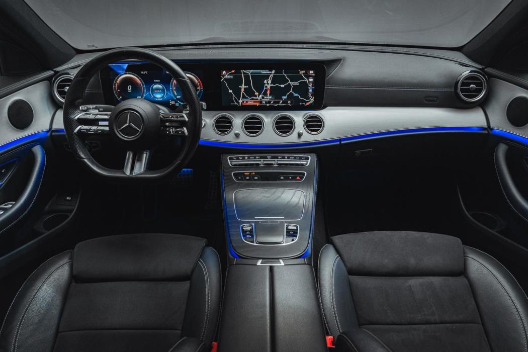 MERCEDES-BENZ E 2021