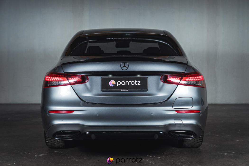 MERCEDES-BENZ E 2021