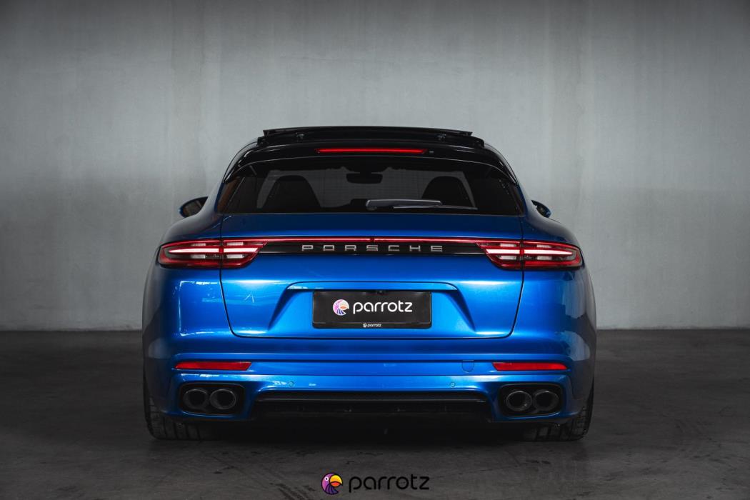 PORSCHE Panamera 2018