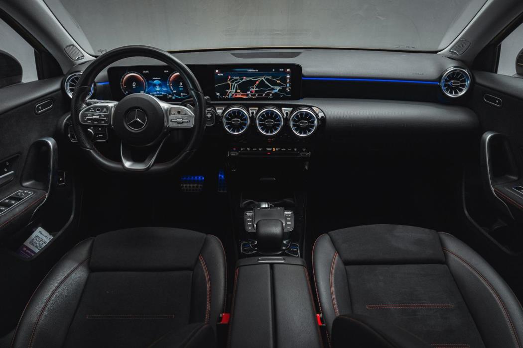 MERCEDES-BENZ A 2020