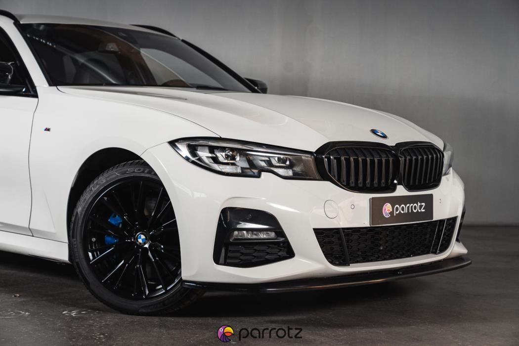 BMW 330 2021
