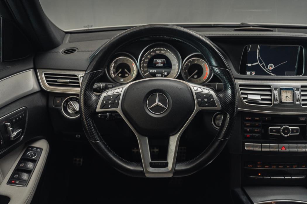 MERCEDES-BENZ E 2013