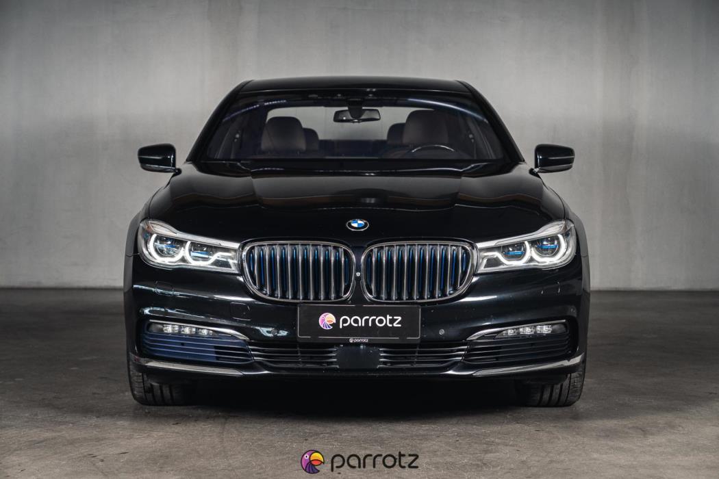 BMW 740 2017