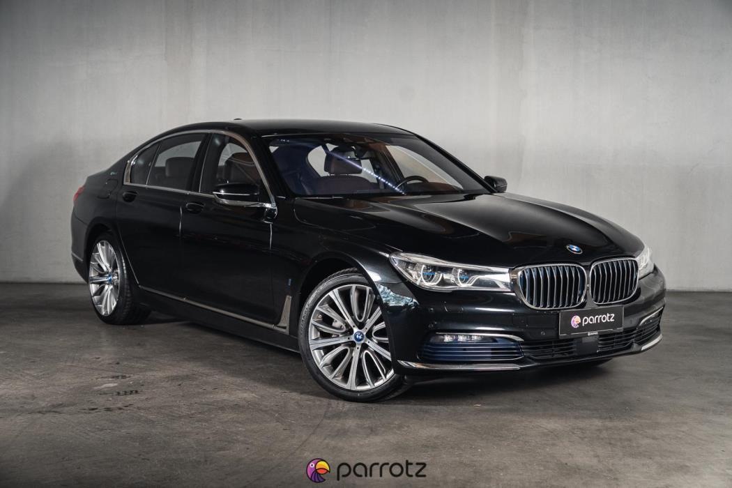BMW 740 2017