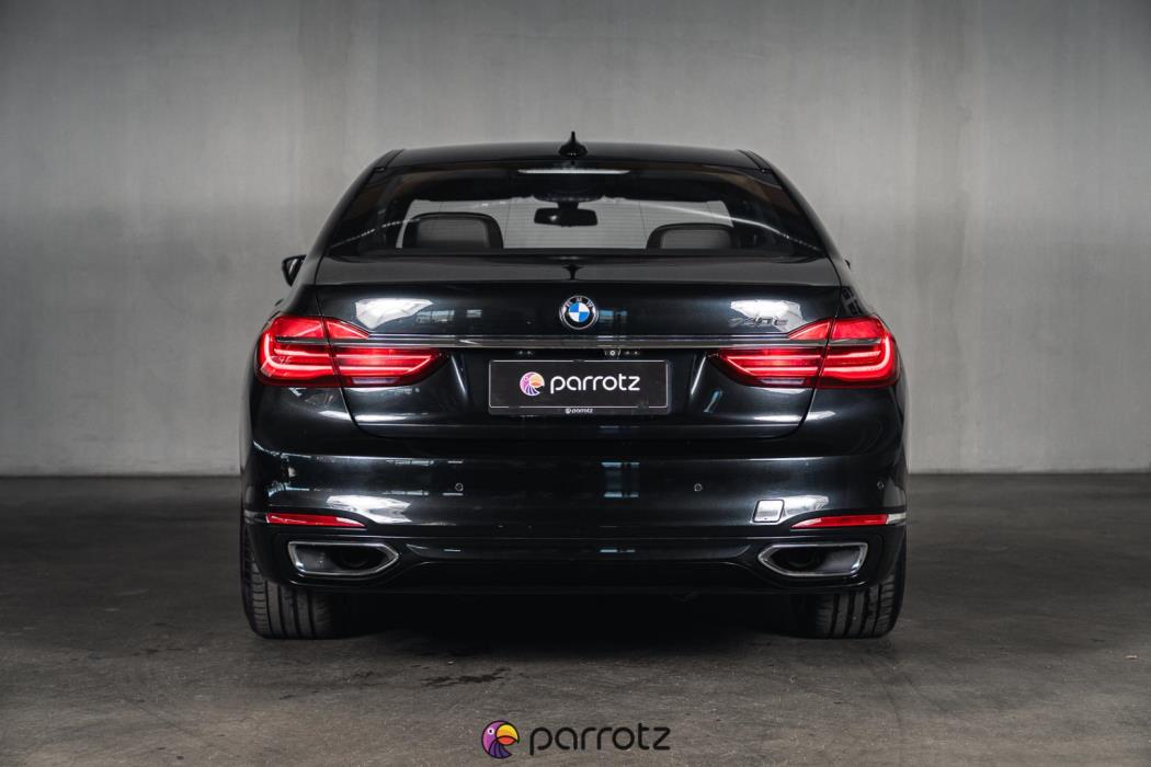 BMW 740 2017