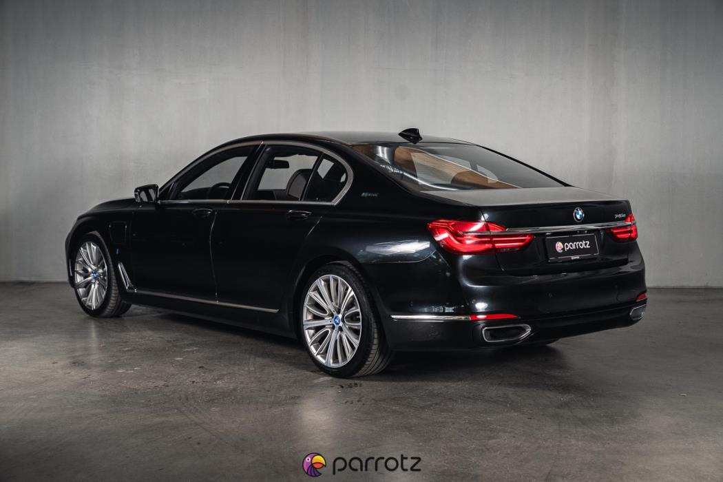 BMW 740 2017