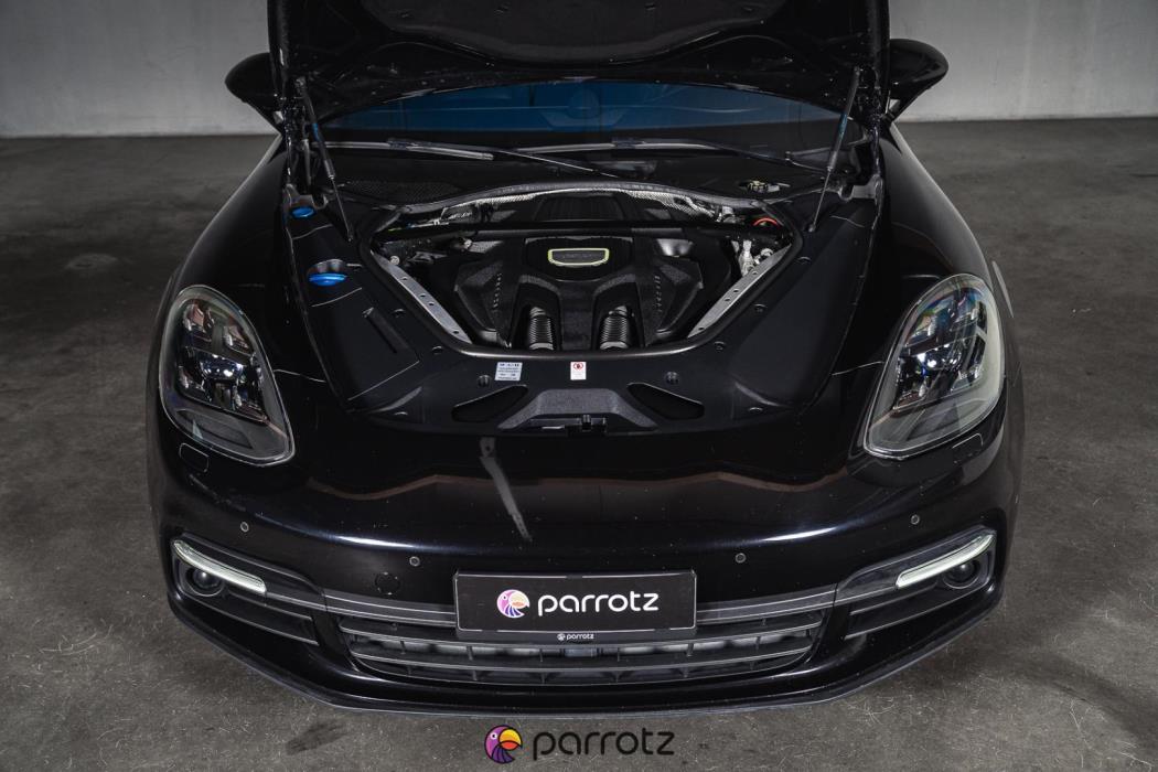 PORSCHE Panamera 2017