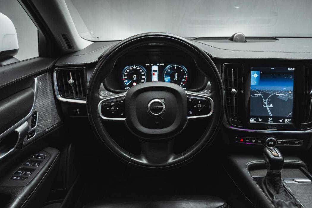 VOLVO V90 Cross Country 2018