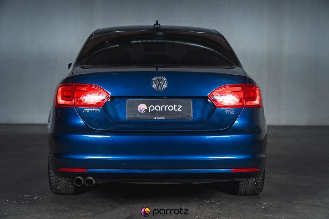 VOLKSWAGEN Jetta 2013