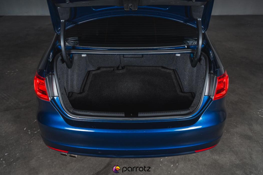 VOLKSWAGEN Jetta 2013