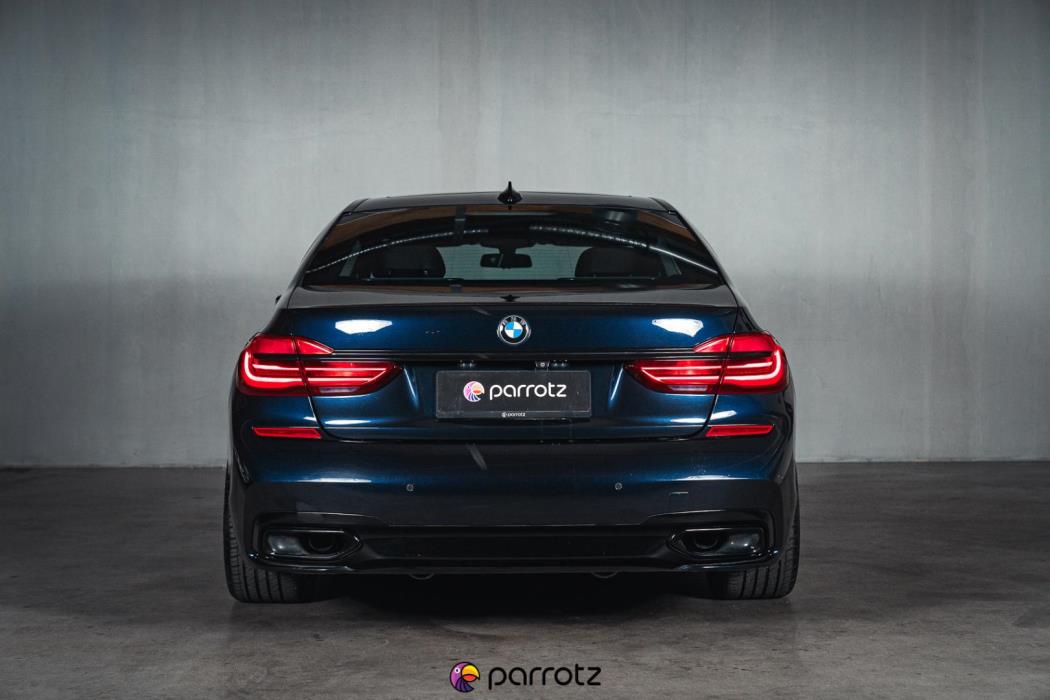 BMW 740 2017