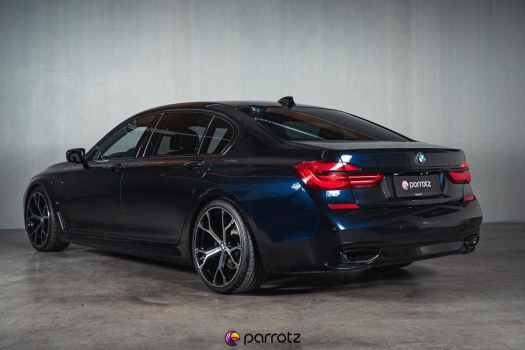 BMW 740 2017