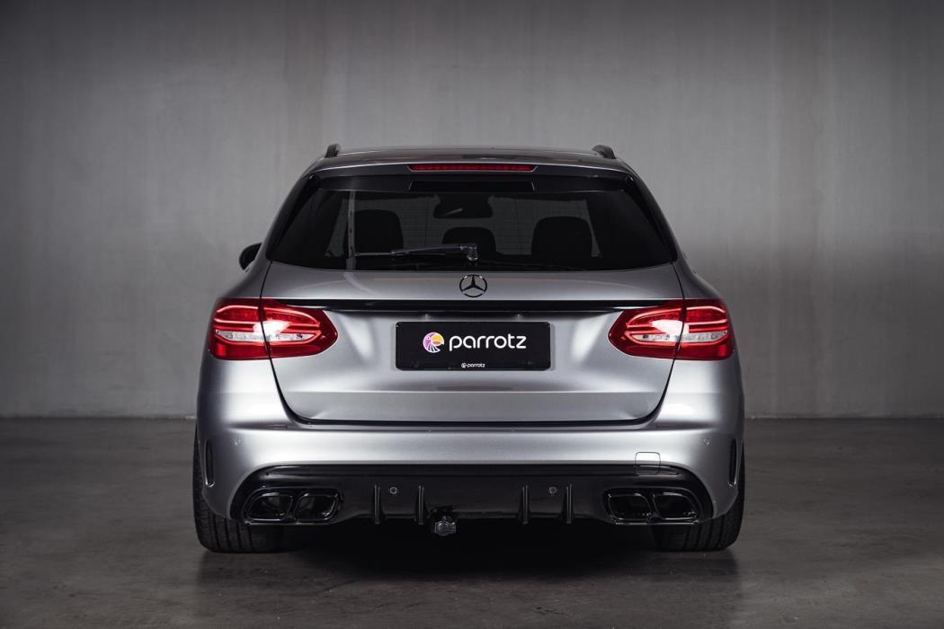 MERCEDES-BENZ C 2015