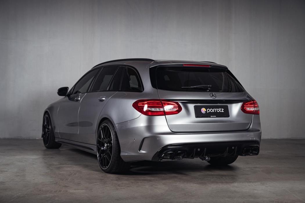 MERCEDES-BENZ C 2015