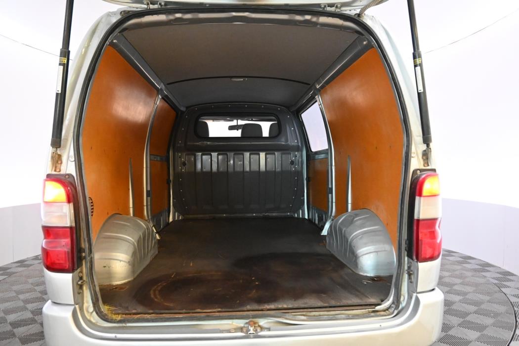 TOYOTA Hiace 2007