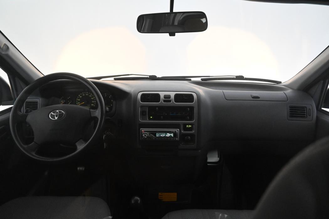 TOYOTA Hiace 2007