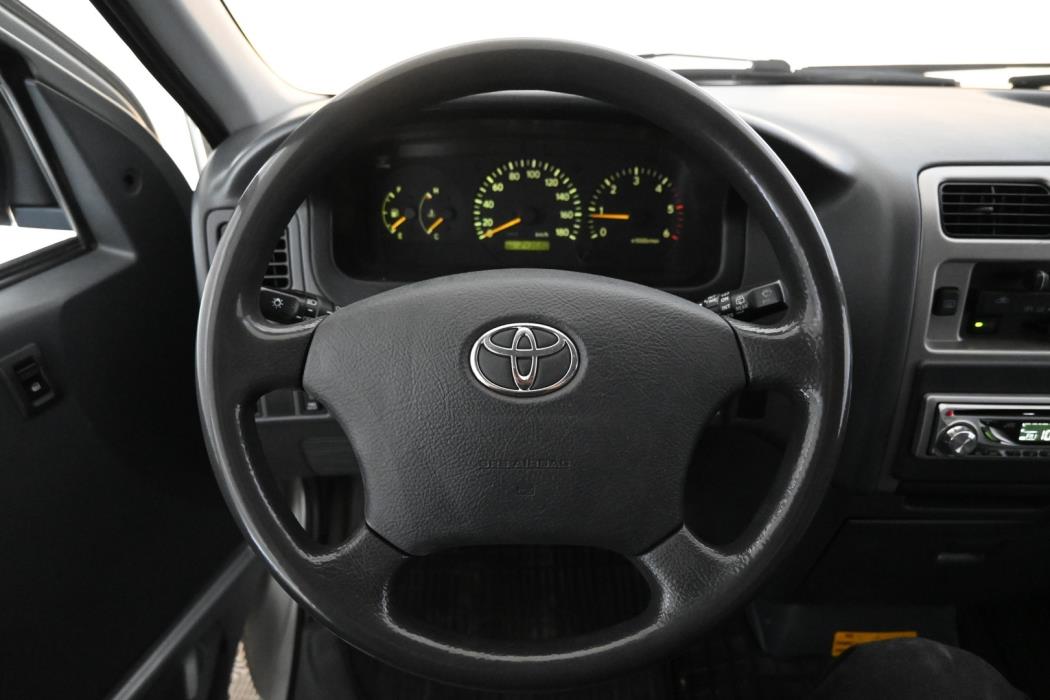TOYOTA Hiace 2007