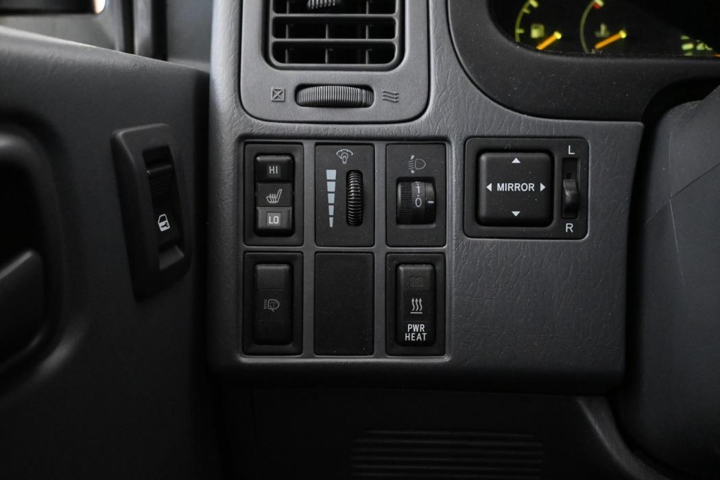 TOYOTA Hiace 2007