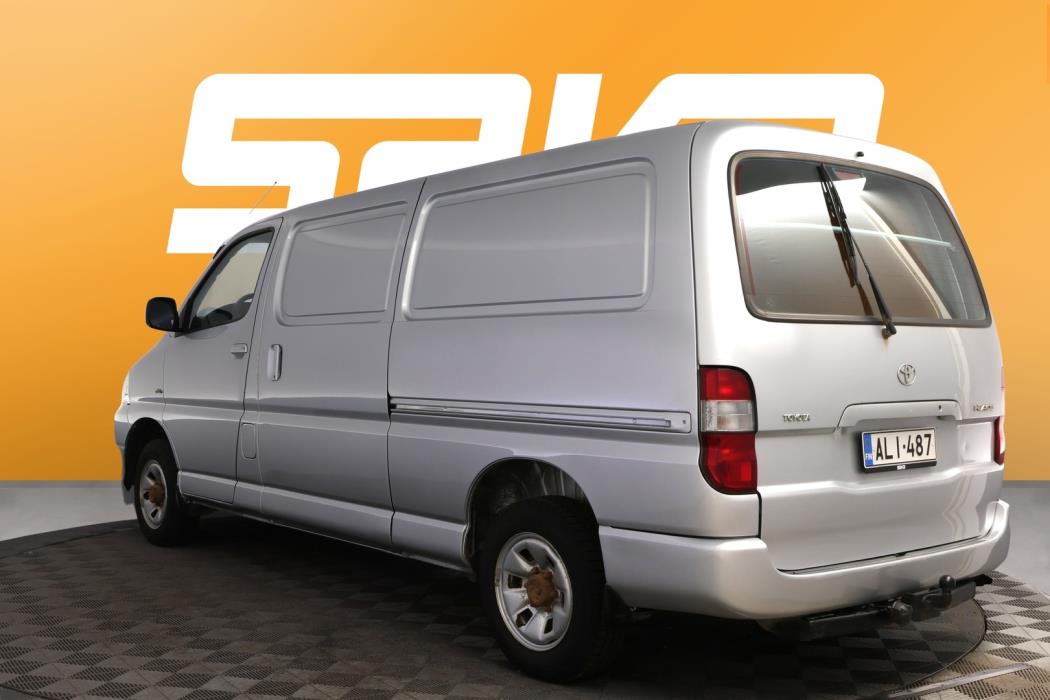 TOYOTA Hiace 2007