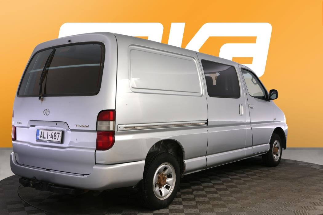 TOYOTA Hiace 2007