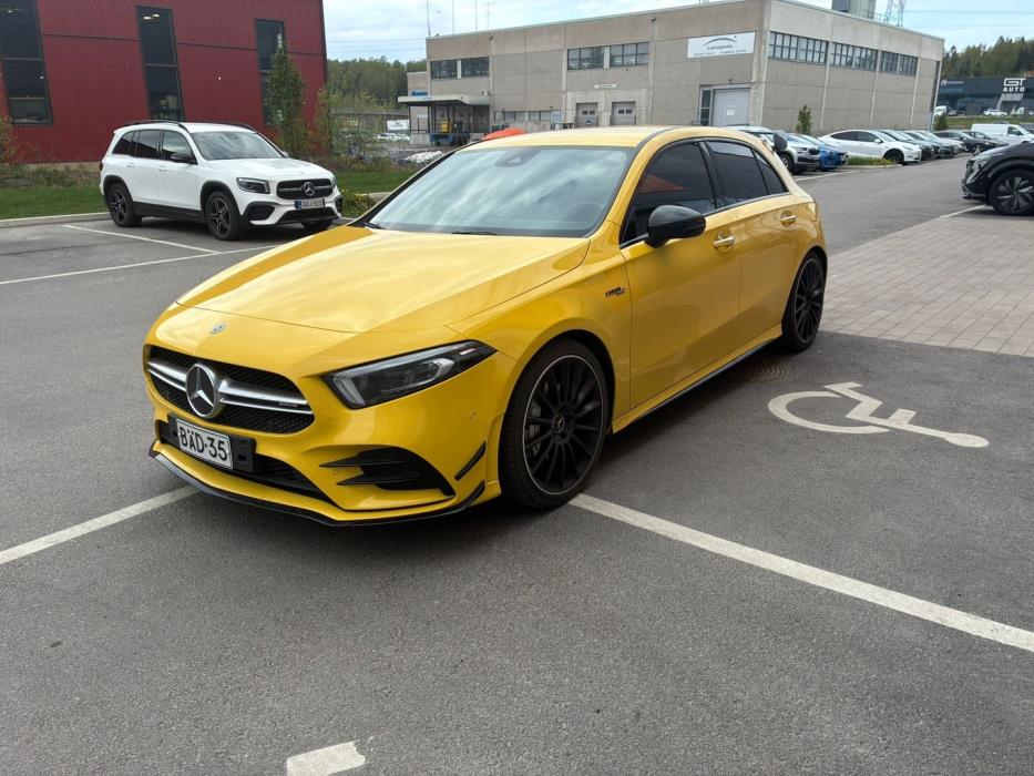 MERCEDES-BENZ A 35 AMG 2019