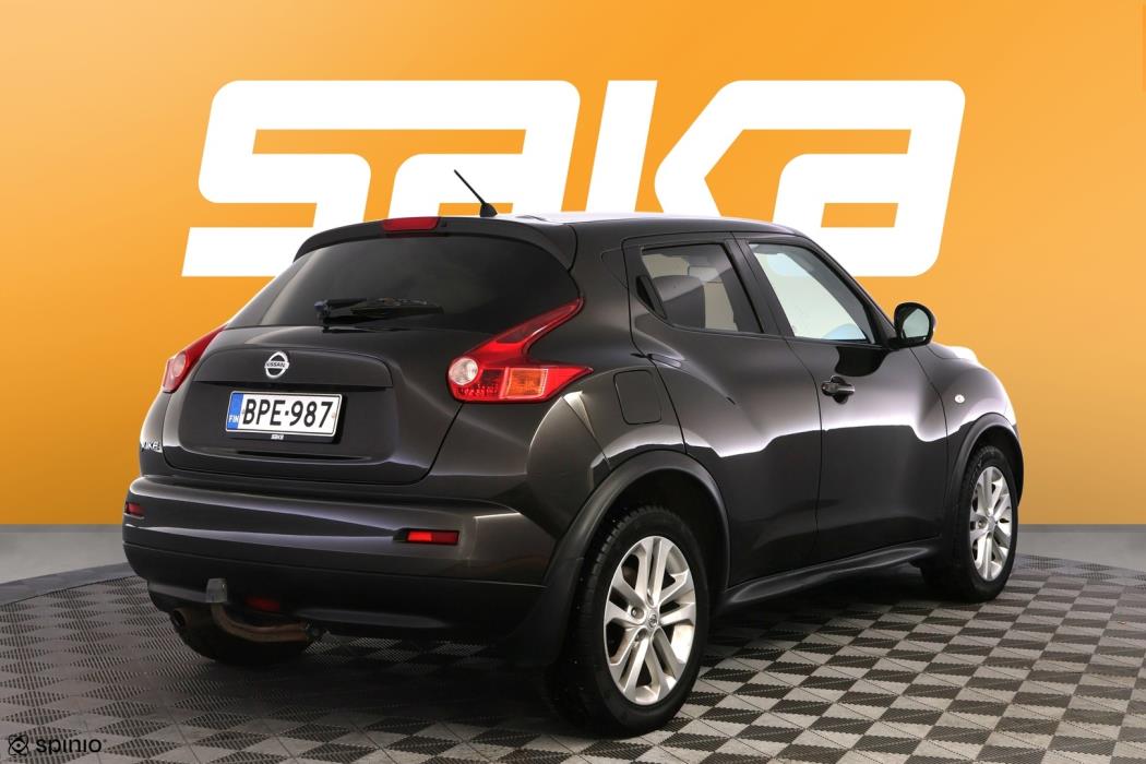 NISSAN Juke 2011