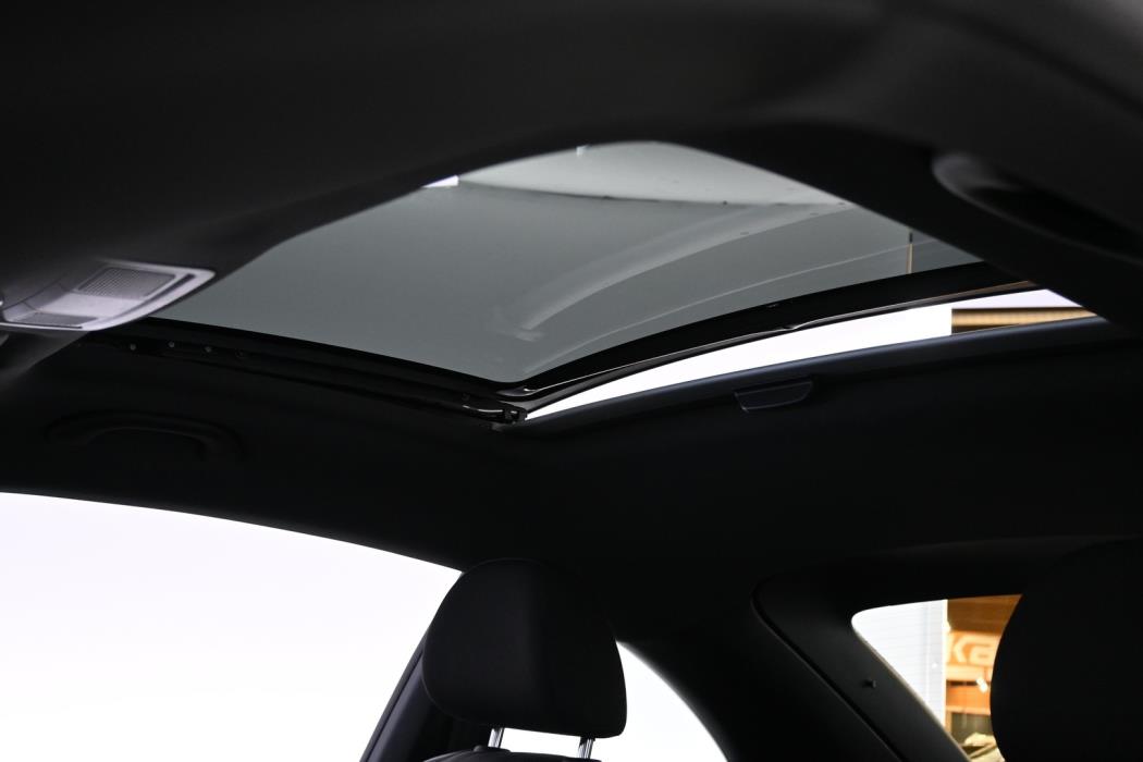 VOLKSWAGEN Beetle 2012