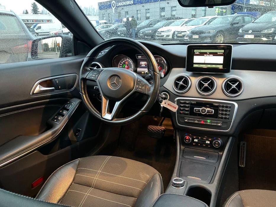 MERCEDES-BENZ CLA 2014