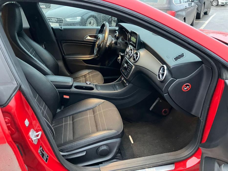 MERCEDES-BENZ CLA 2014