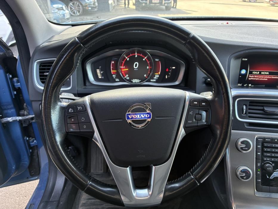 VOLVO S60 2015
