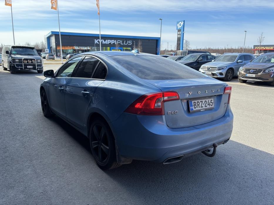 VOLVO S60 2015