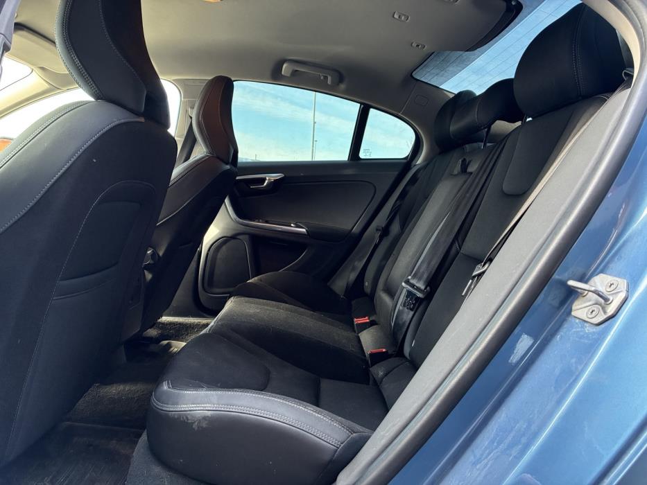VOLVO S60 2015