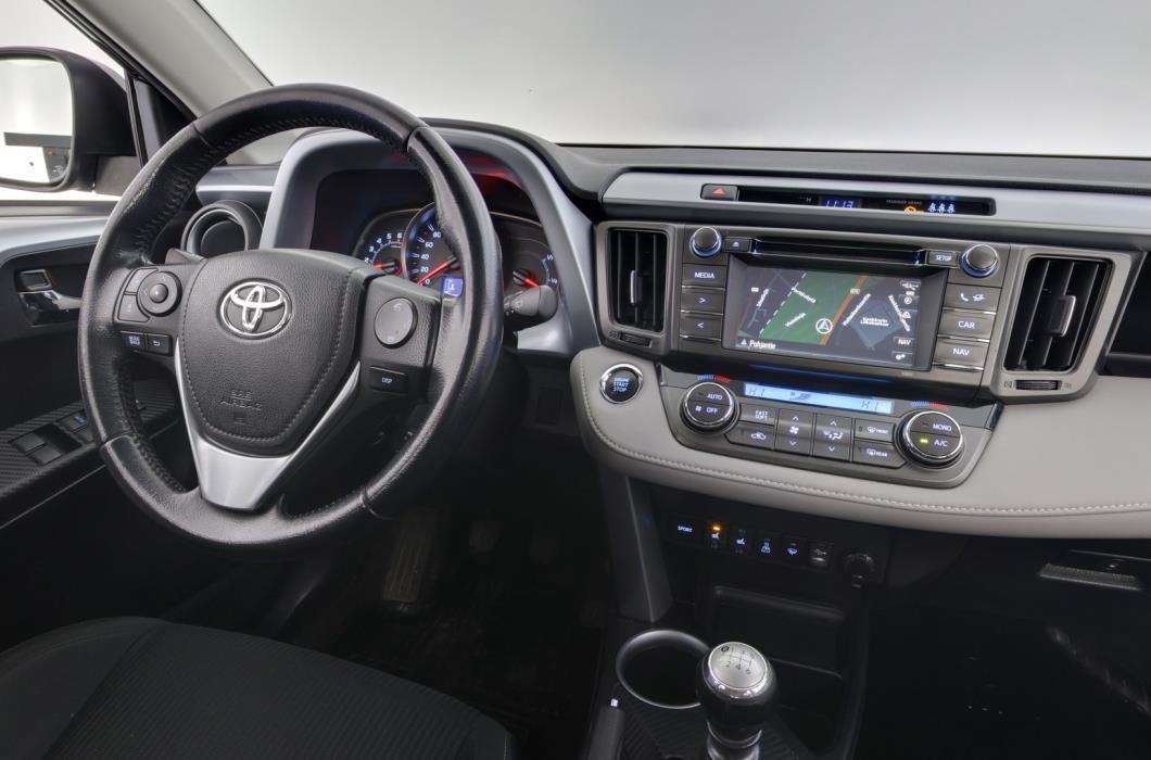 TOYOTA RAV4 2015