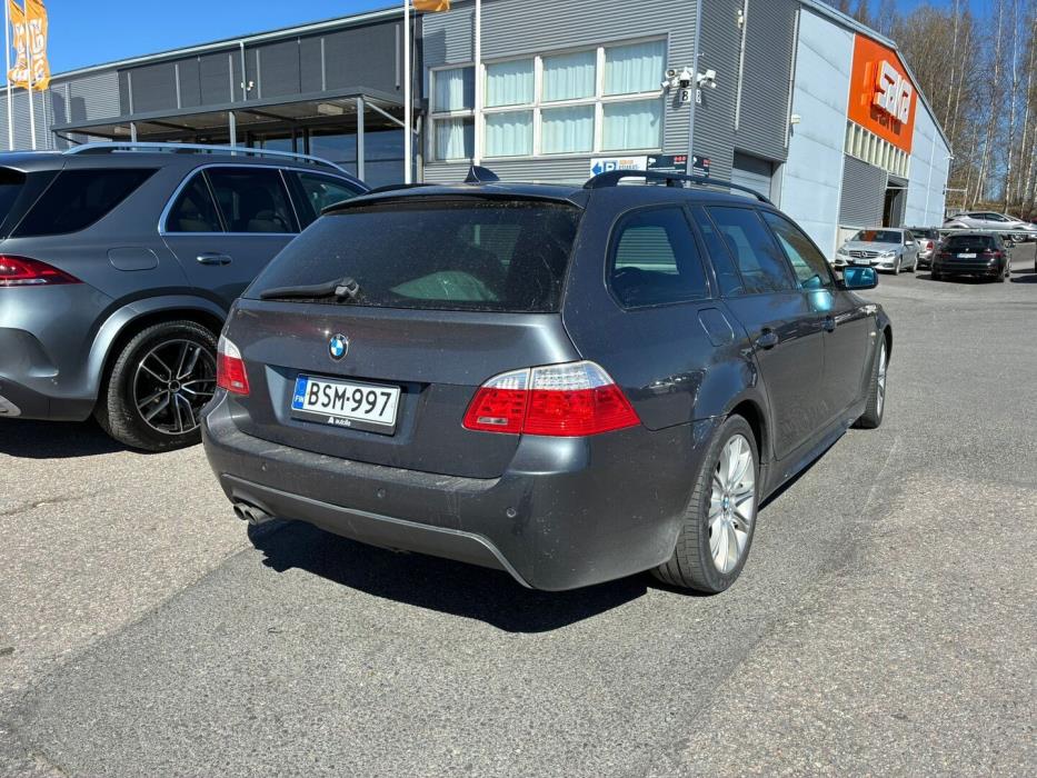 BMW 530 2009