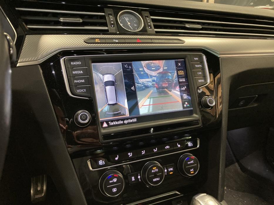 VOLKSWAGEN Passat 2016