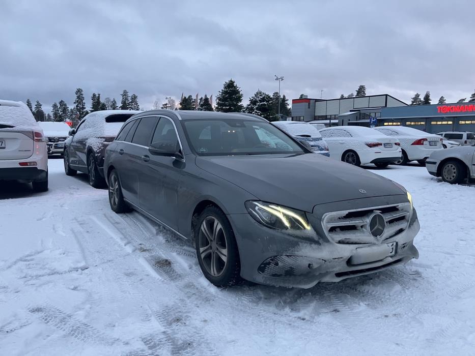 MERCEDES-BENZ E 2017