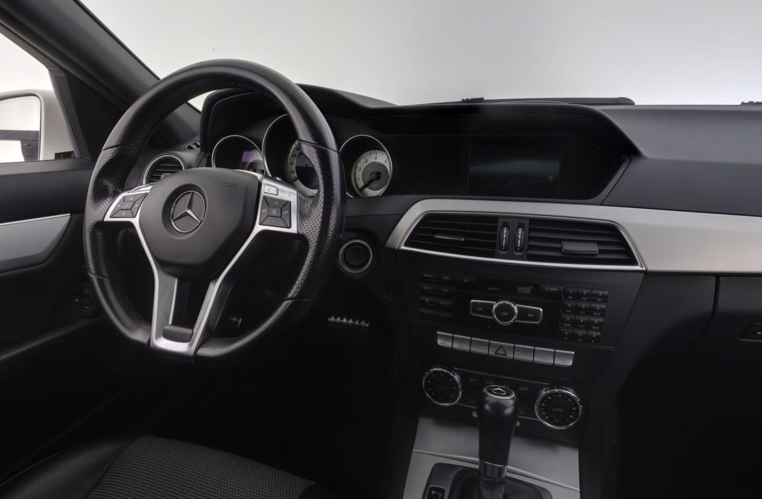 MERCEDES-BENZ C 2012